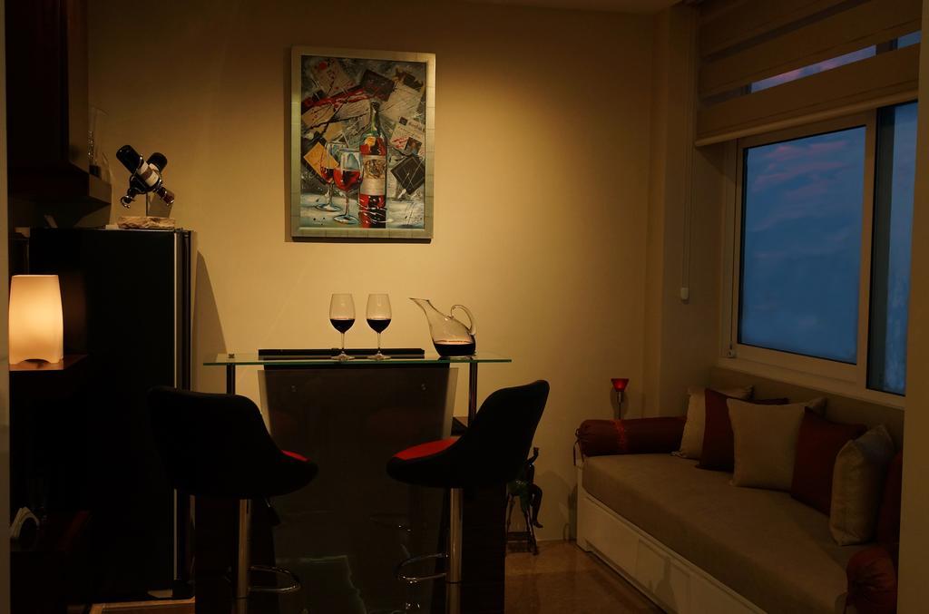 Апартаменты The Penthouse Above Sea Дехивала-Маунт-Лавиния Экстерьер фото